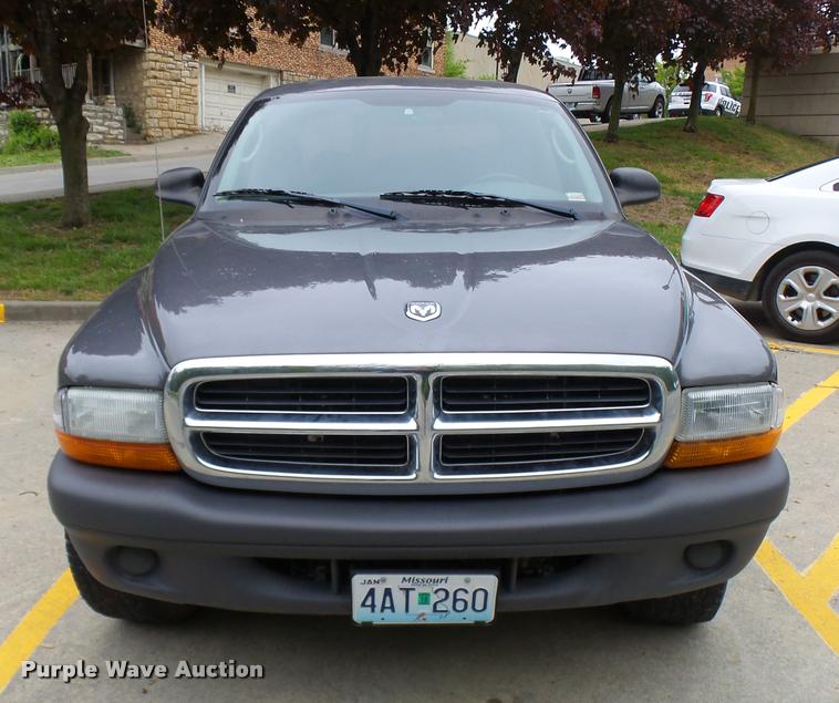 image for item CC9114 2004 Dodge Dakota Quad Cab pickup truck