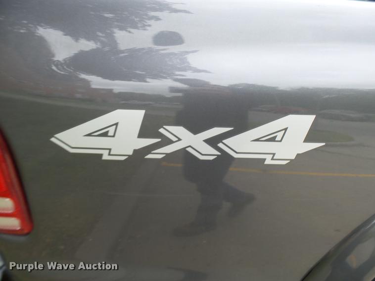 image for item CC9114 2004 Dodge Dakota Quad Cab pickup truck