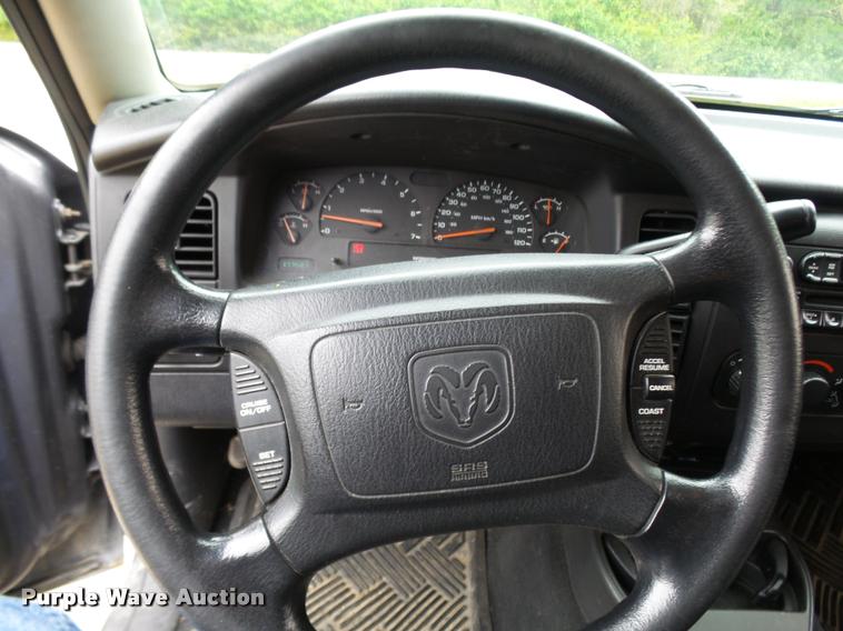 image for item CC9114 2004 Dodge Dakota Quad Cab pickup truck