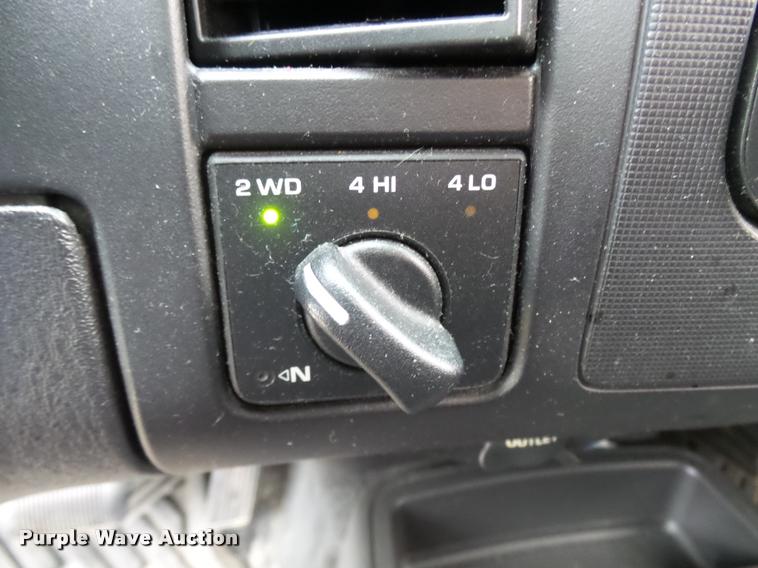 image for item CC9114 2004 Dodge Dakota Quad Cab pickup truck