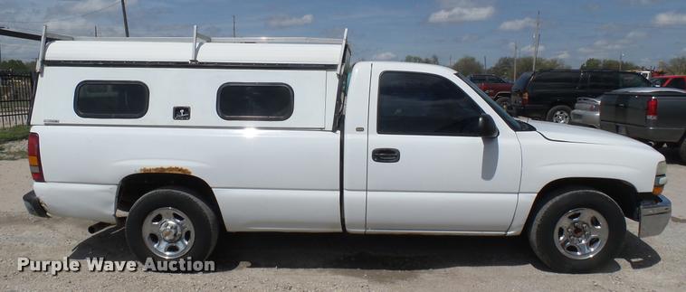 image for item DA0485 2000 Chevrolet Silverado 1500 pickup truck