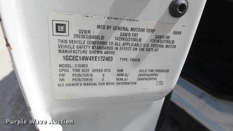 image for item DA0485 2000 Chevrolet Silverado 1500 pickup truck