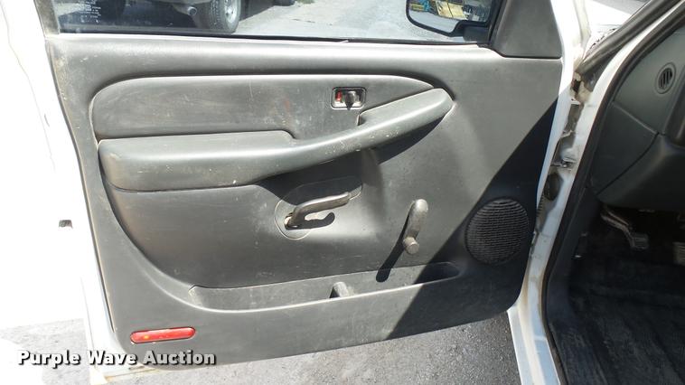 image for item DA0485 2000 Chevrolet Silverado 1500 pickup truck