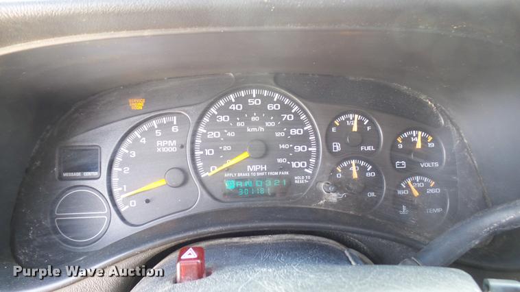 image for item DA0485 2000 Chevrolet Silverado 1500 pickup truck