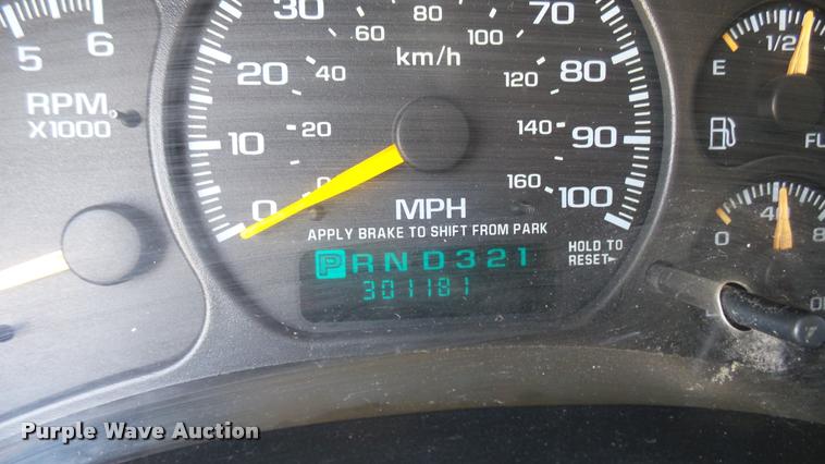 image for item DA0485 2000 Chevrolet Silverado 1500 pickup truck