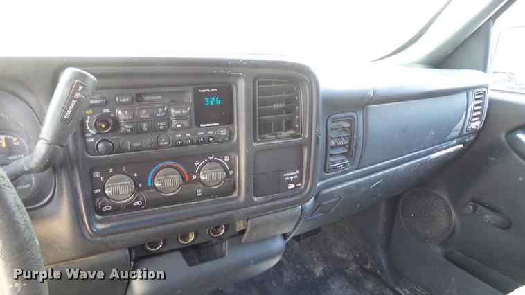 image for item DA0485 2000 Chevrolet Silverado 1500 pickup truck