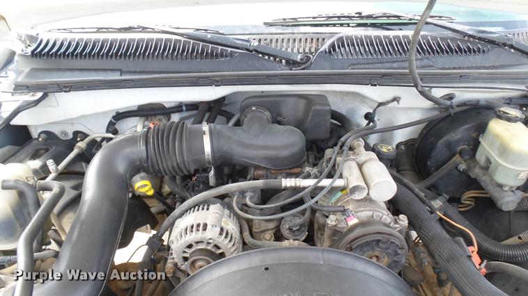 image for item DA0485 2000 Chevrolet Silverado 1500 pickup truck