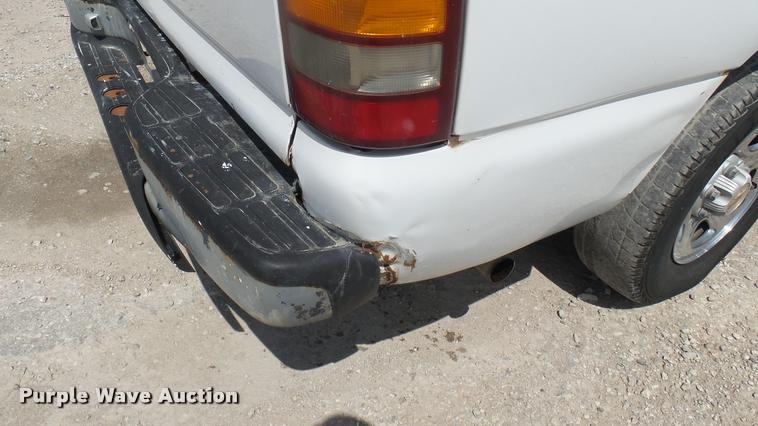 image for item DA0485 2000 Chevrolet Silverado 1500 pickup truck