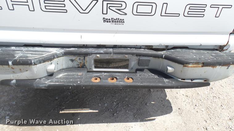 image for item DA0485 2000 Chevrolet Silverado 1500 pickup truck