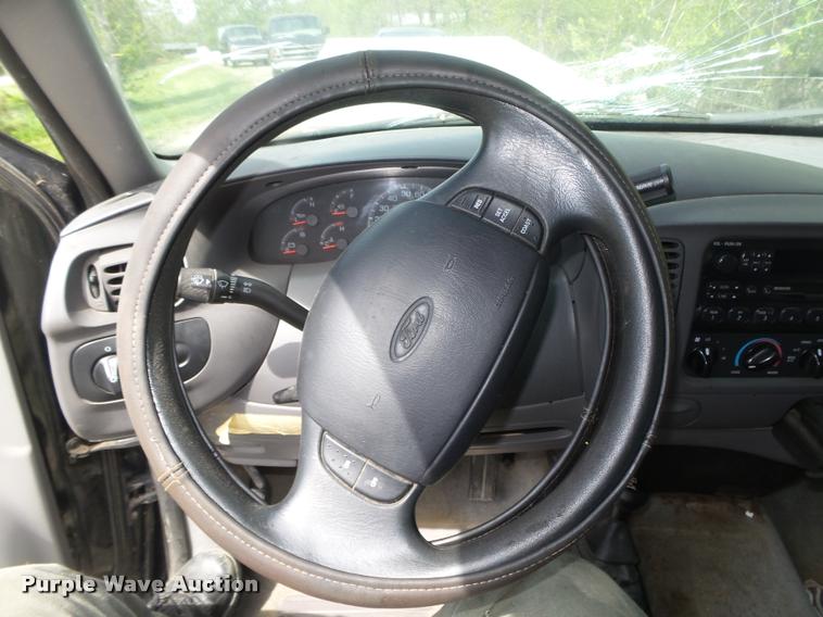 image for item DA0666 1997 Ford F150 XLT pickup truck