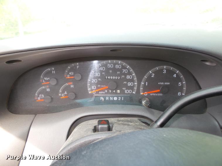 image for item DA0666 1997 Ford F150 XLT pickup truck