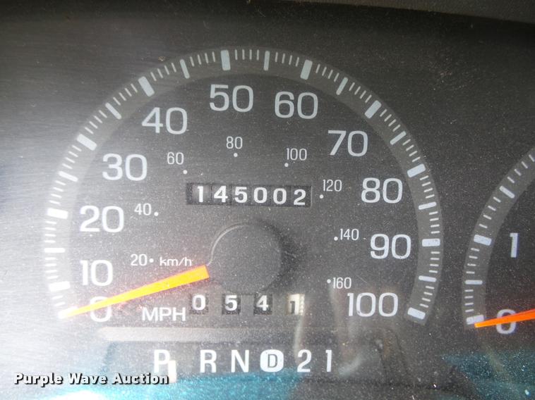 image for item DA0666 1997 Ford F150 XLT pickup truck