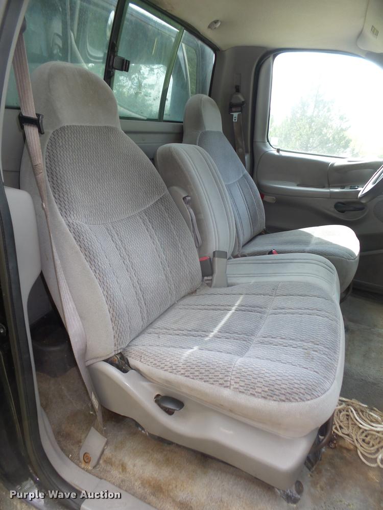 image for item DA0666 1997 Ford F150 XLT pickup truck