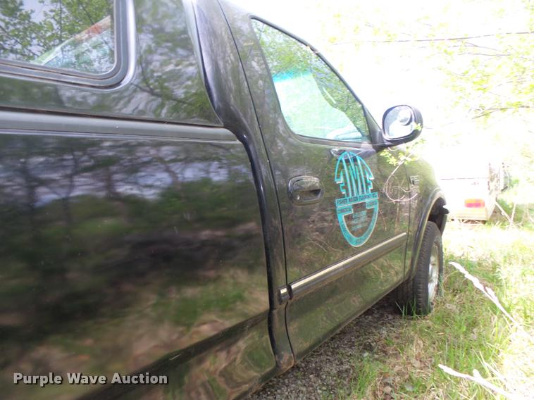 image for item DA0666 1997 Ford F150 XLT pickup truck