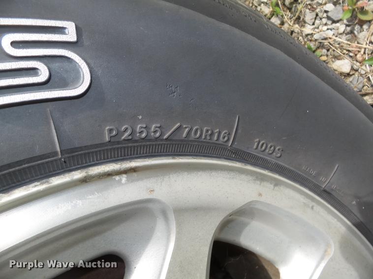 image for item DA0666 1997 Ford F150 XLT pickup truck