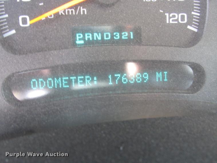 image for item DA0682 2003 Chevrolet Silverado 1500 pickup truck