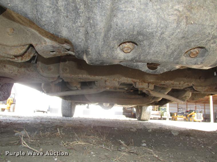 image for item DA0682 2003 Chevrolet Silverado 1500 pickup truck