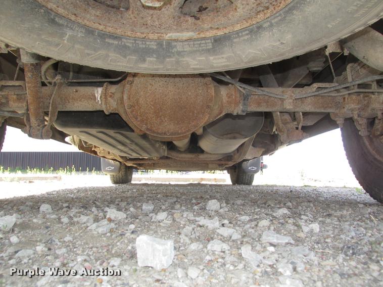 image for item DA0682 2003 Chevrolet Silverado 1500 pickup truck