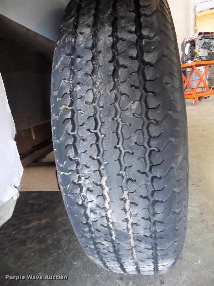 image for item DA0694 2000 Nations Trailer Inc. TNT Ignitor enclosed cargo trailer