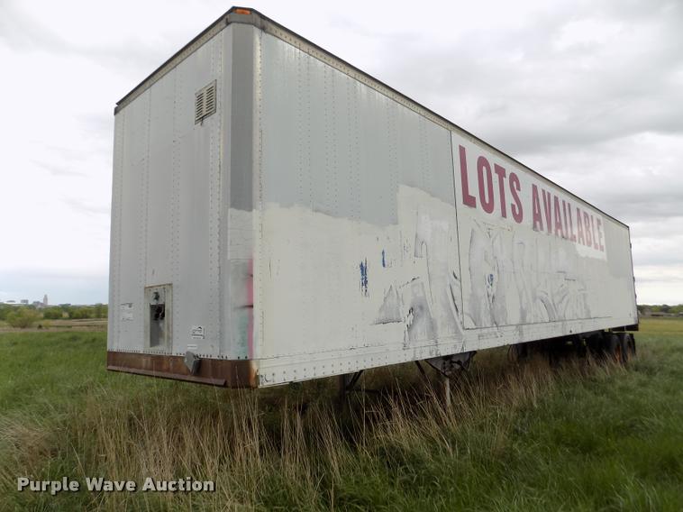image for item DA0695 1982 Strick dry van trailer