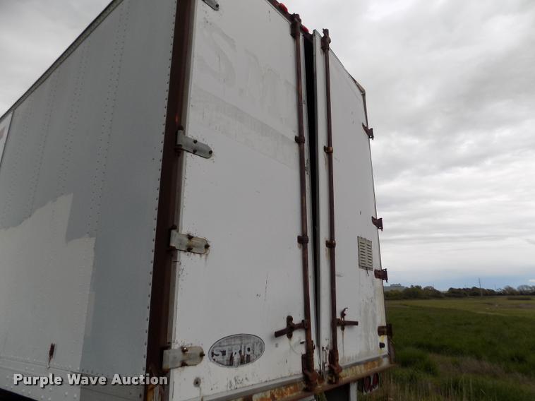 image for item DA0695 1982 Strick dry van trailer