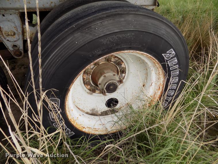 image for item DA0695 1982 Strick dry van trailer