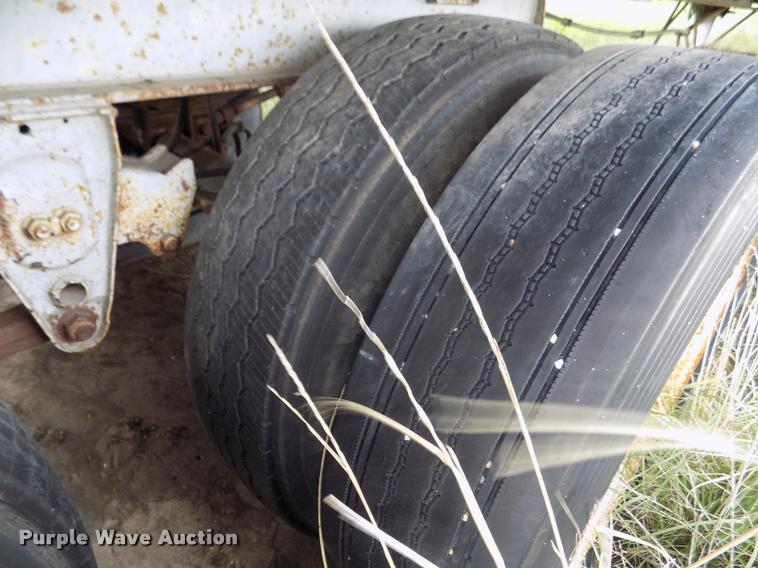 image for item DA0695 1982 Strick dry van trailer