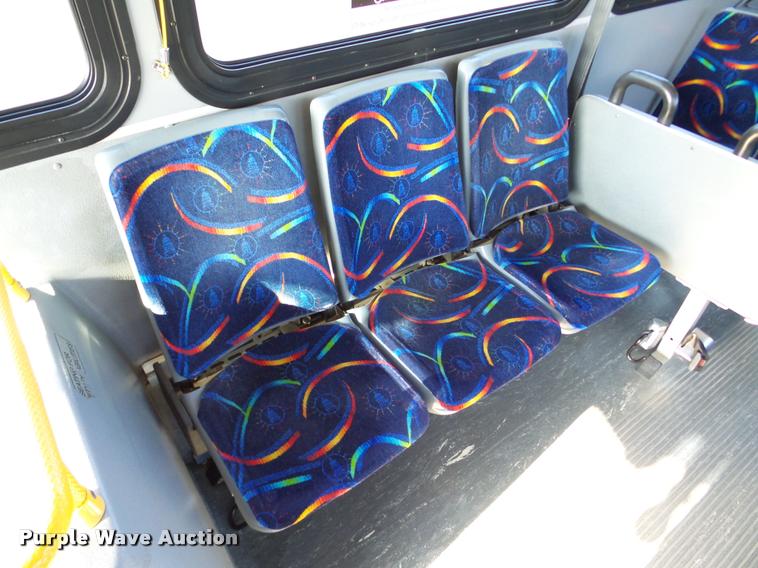 image for item DA1899 2006 Optima LFB-34 transit bus