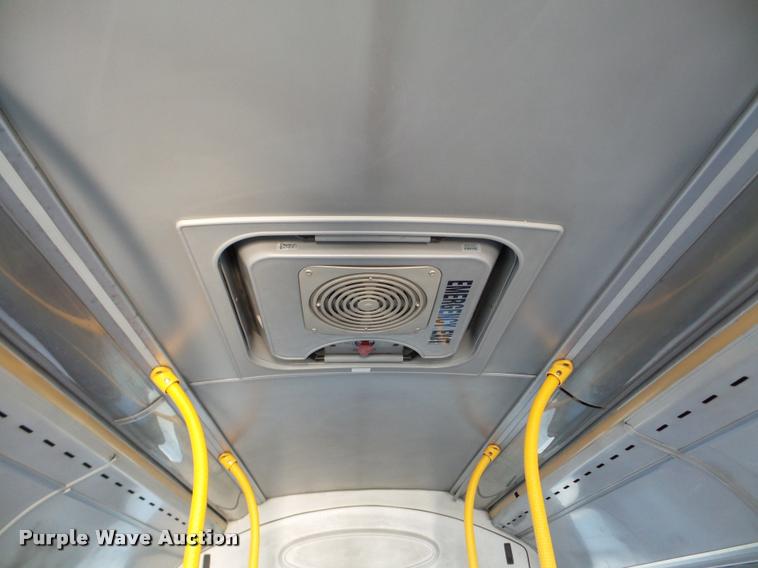 image for item DA1899 2006 Optima LFB-34 transit bus