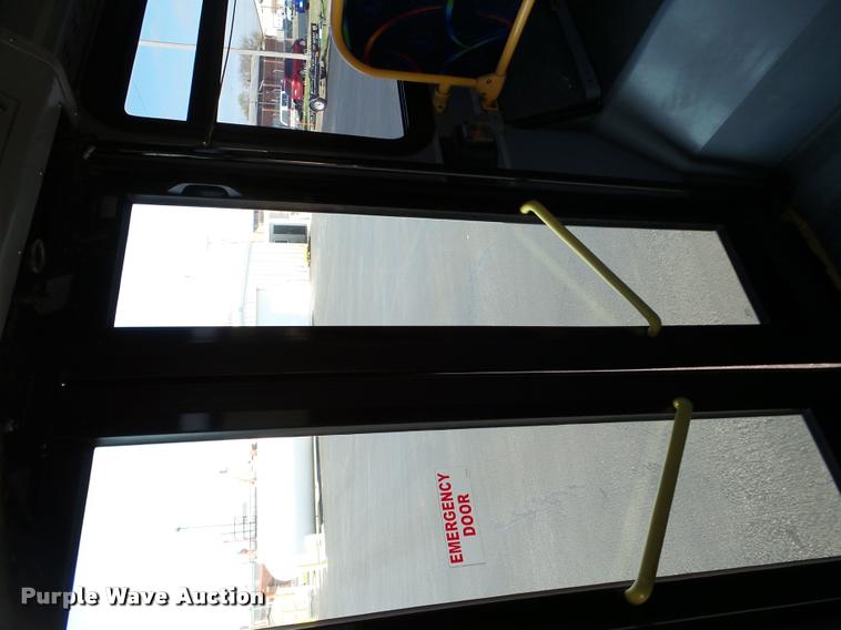 image for item DA1899 2006 Optima LFB-34 transit bus