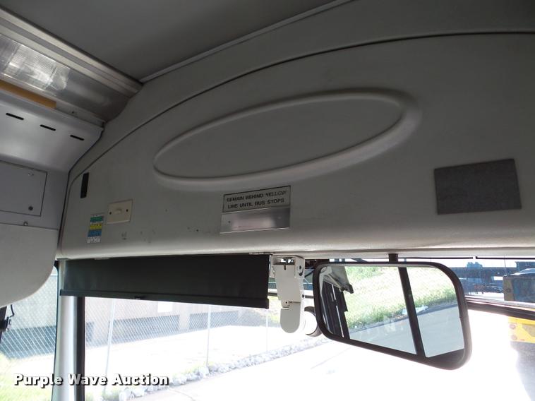 image for item DA1899 2006 Optima LFB-34 transit bus