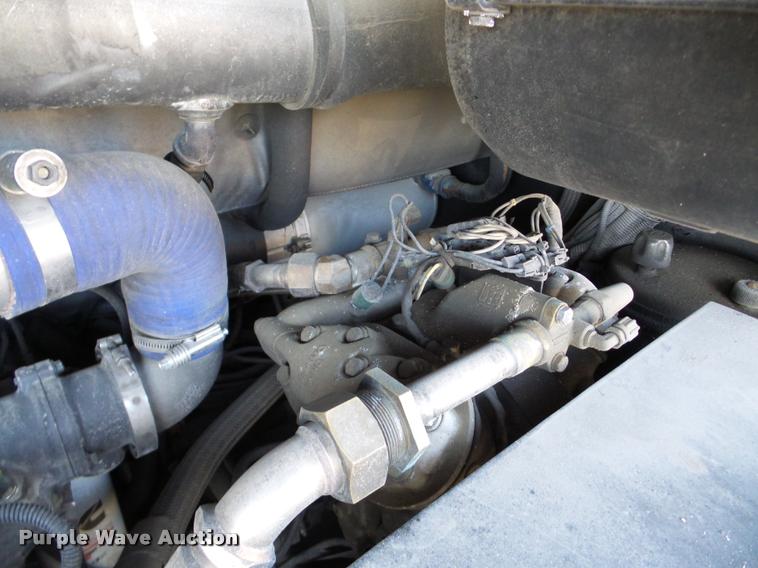 image for item DA1899 2006 Optima LFB-34 transit bus