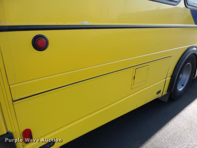 image for item DA1899 2006 Optima LFB-34 transit bus