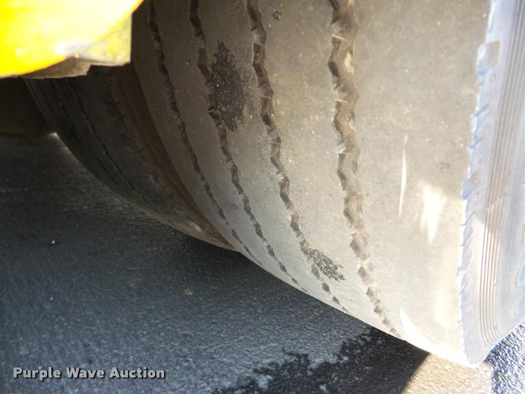 image for item DA1899 2006 Optima LFB-34 transit bus