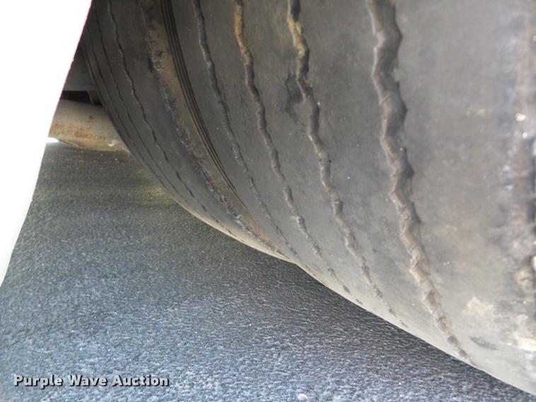 image for item DA1899 2006 Optima LFB-34 transit bus