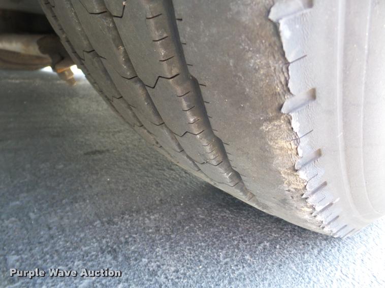 image for item DA1899 2006 Optima LFB-34 transit bus