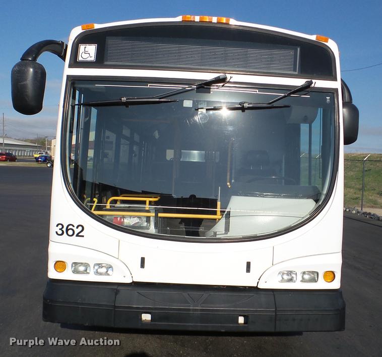 image for item DA1900 2006 Optima LFB-34 transit bus