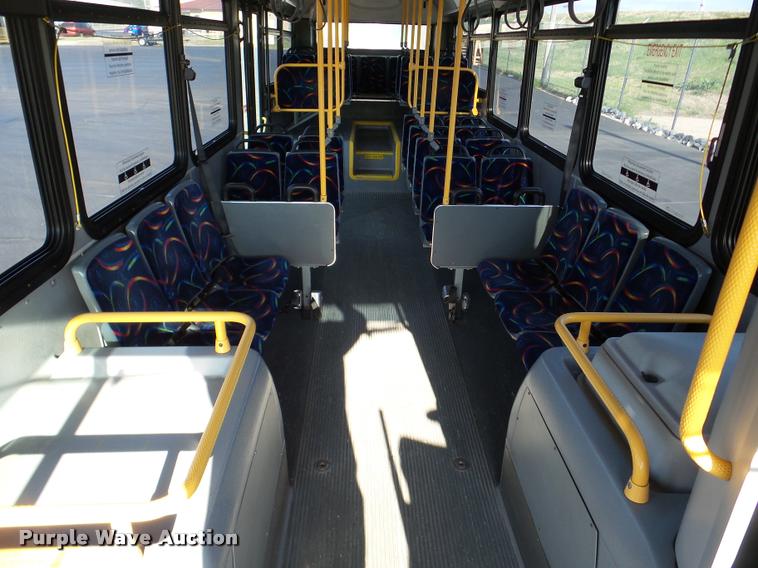 image for item DA1900 2006 Optima LFB-34 transit bus