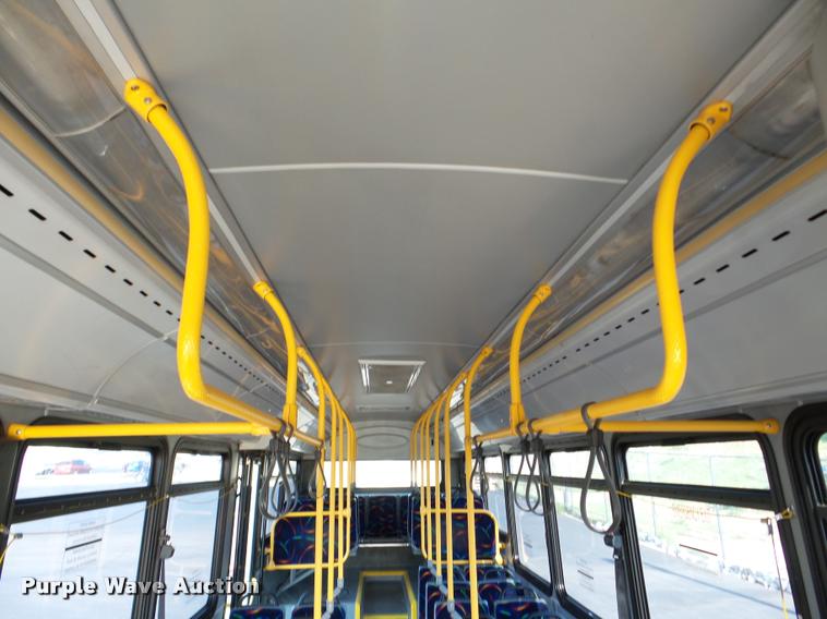 image for item DA1900 2006 Optima LFB-34 transit bus