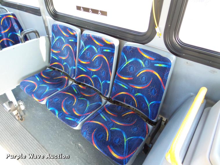 image for item DA1900 2006 Optima LFB-34 transit bus