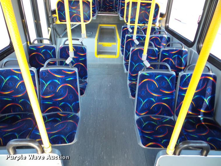 image for item DA1900 2006 Optima LFB-34 transit bus