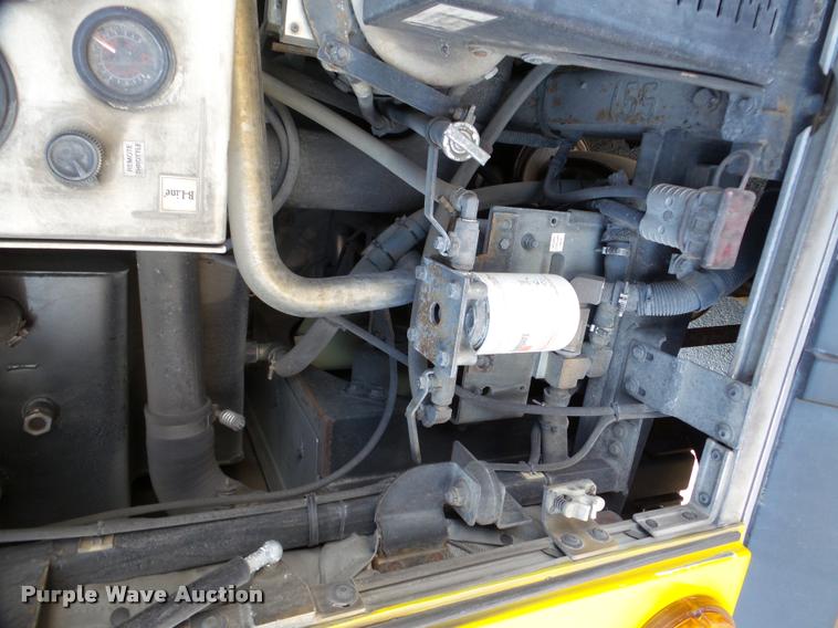 image for item DA1900 2006 Optima LFB-34 transit bus