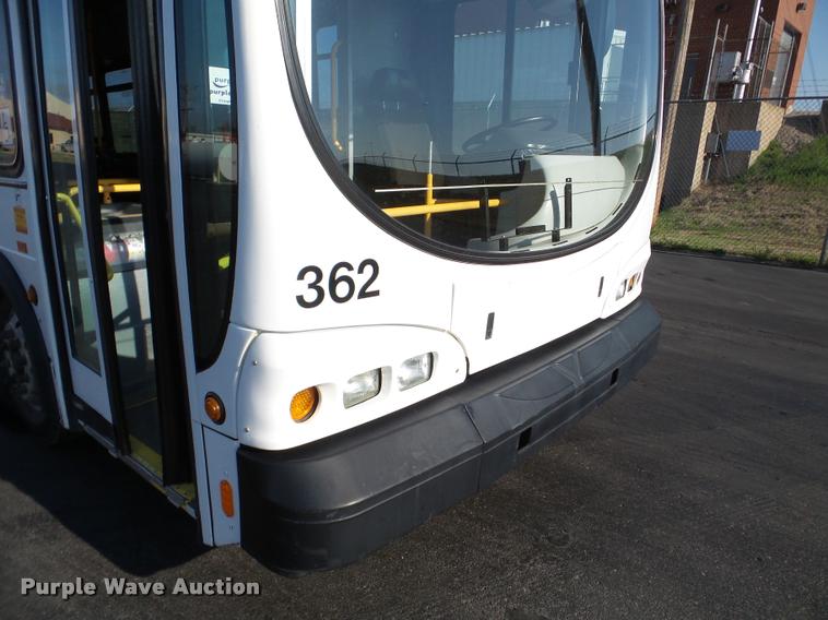 image for item DA1900 2006 Optima LFB-34 transit bus