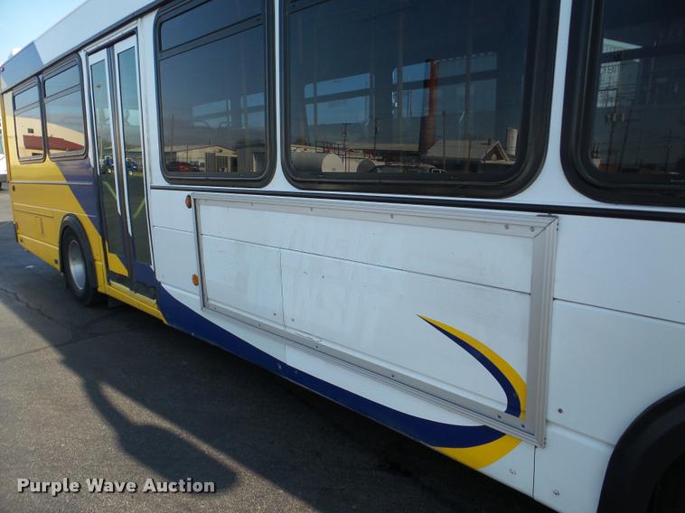 image for item DA1900 2006 Optima LFB-34 transit bus