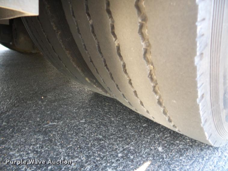 image for item DA1900 2006 Optima LFB-34 transit bus