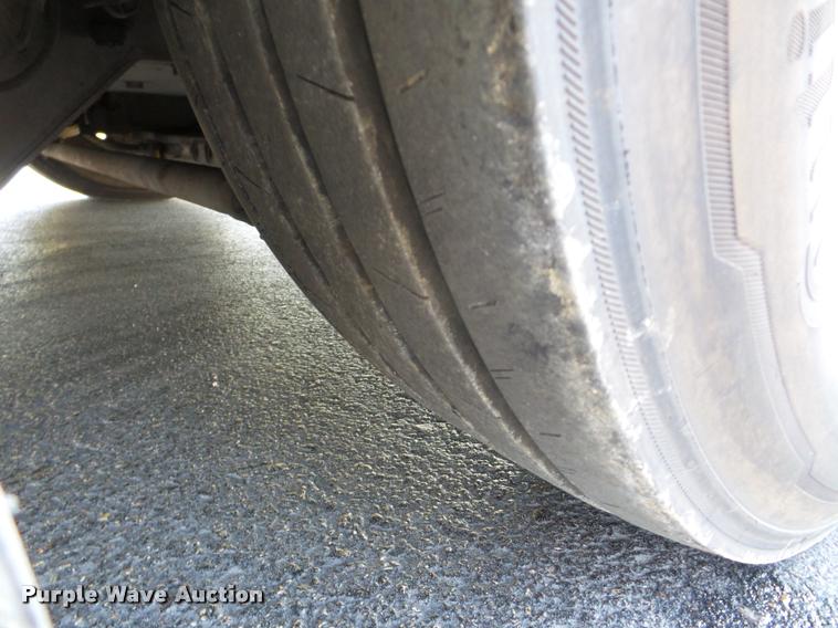 image for item DA1900 2006 Optima LFB-34 transit bus