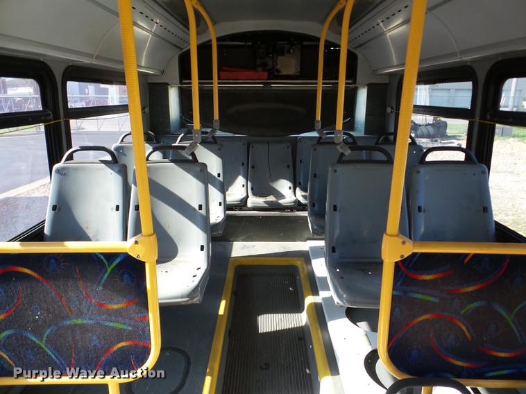 image for item DA1902 2006 Optima LFB-34 transit bus