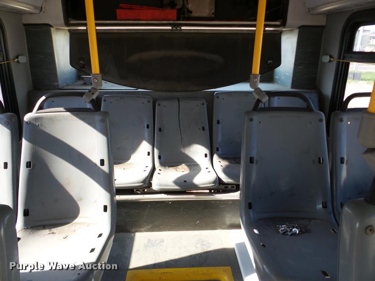 image for item DA1902 2006 Optima LFB-34 transit bus