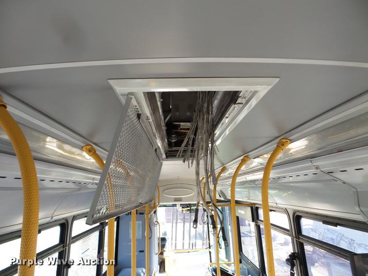 image for item DA1902 2006 Optima LFB-34 transit bus