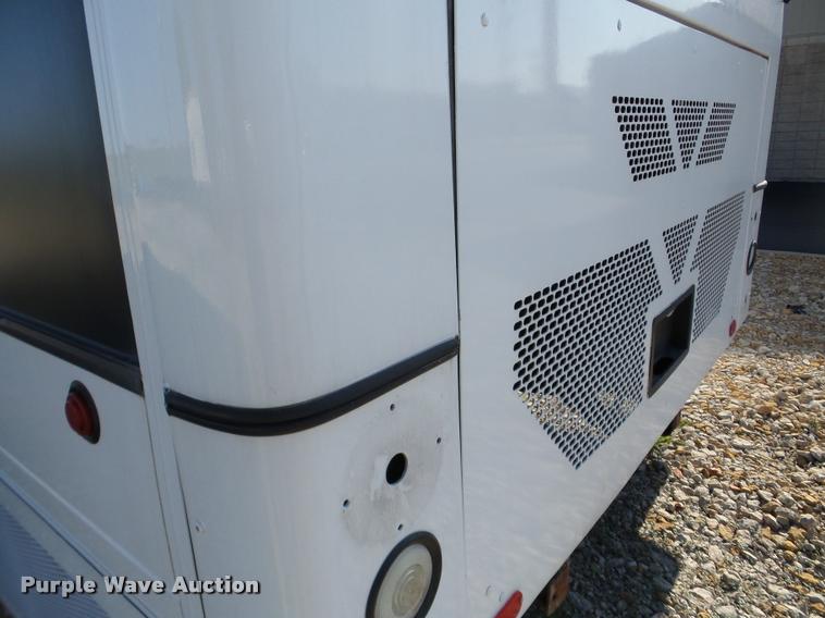 image for item DA1902 2006 Optima LFB-34 transit bus